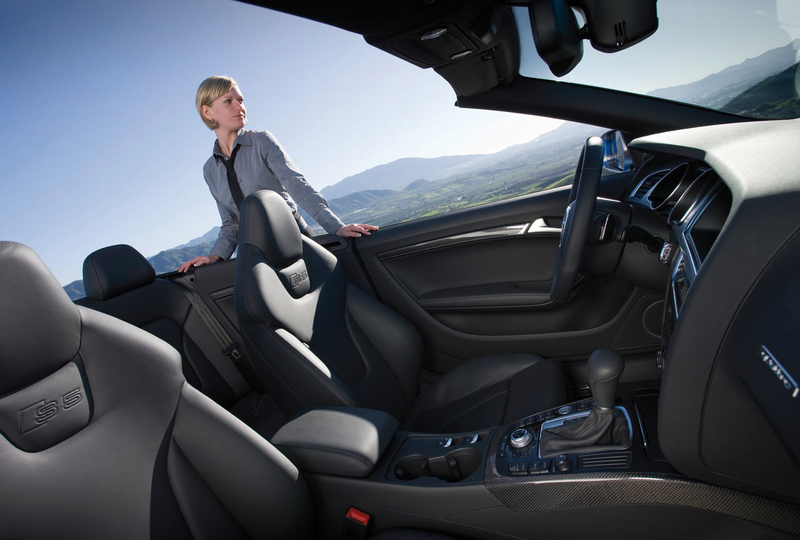 Illustration for article titled 2010 Audi A5 And S5 Convertibles Drop Their Tops